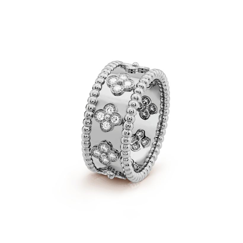 18K Perlée Clovers Ring