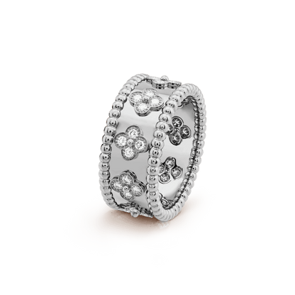 18K Perlée Clovers Ring