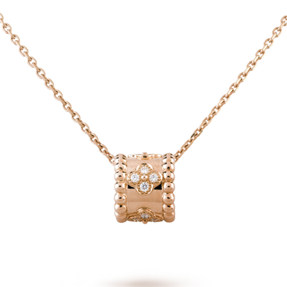 18K Perlée Clovers Pendant Necklace