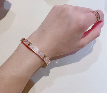 18K Love Diamonds Bracelet