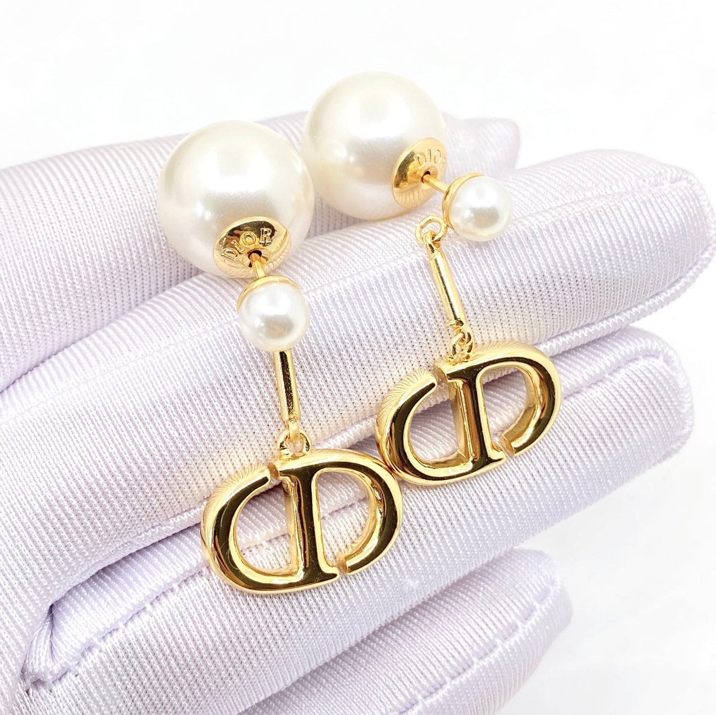 18K Tribales Pearl Earrings