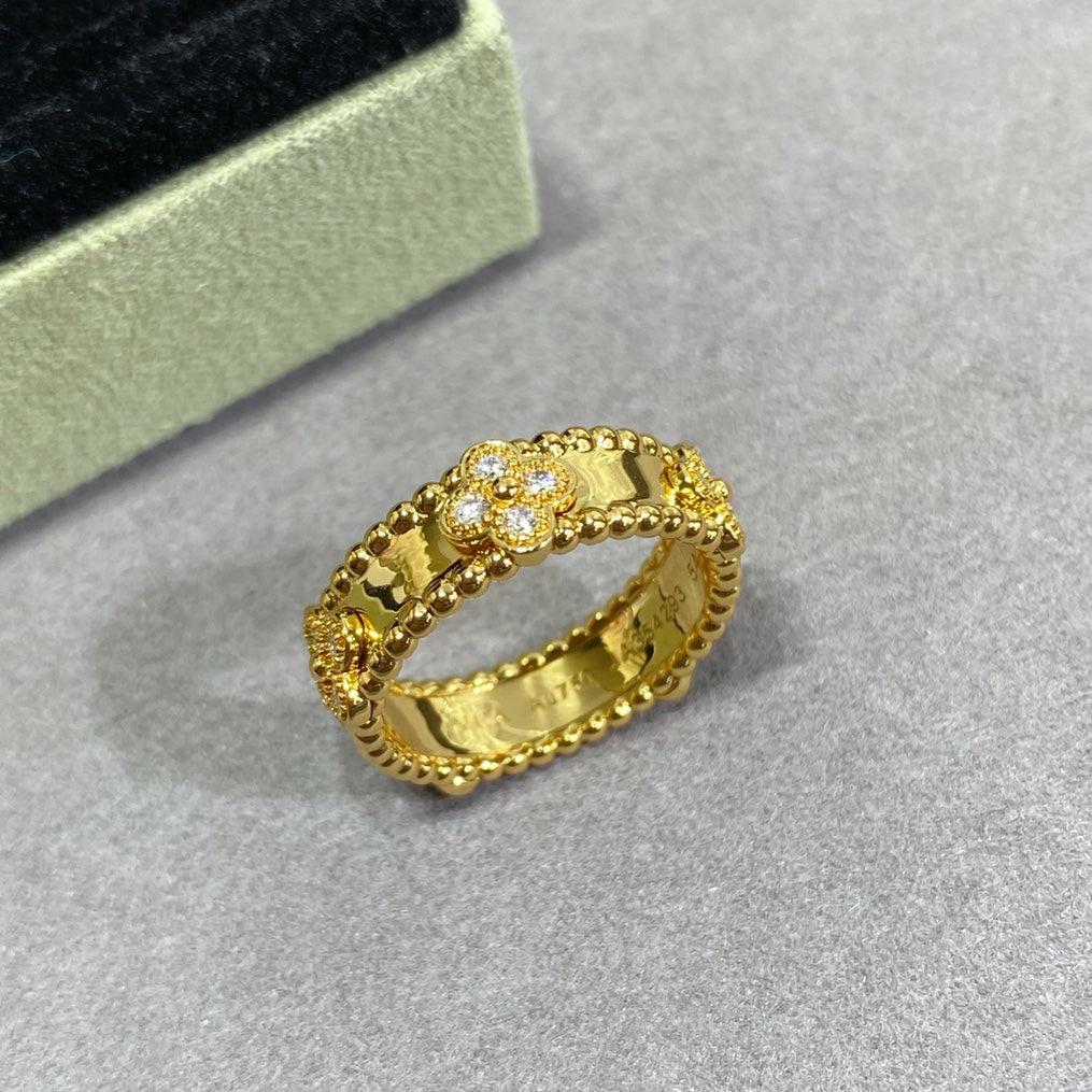 18K Perlée Clovers Ring