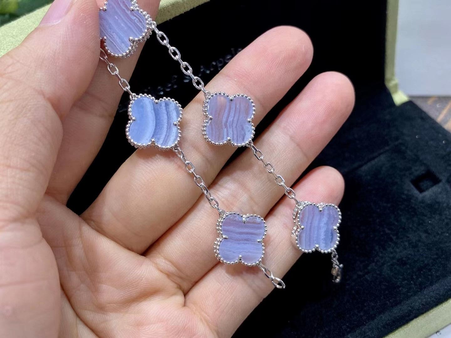 18K Vintage Alhambra Chalcedony 10 Motifs Necklace