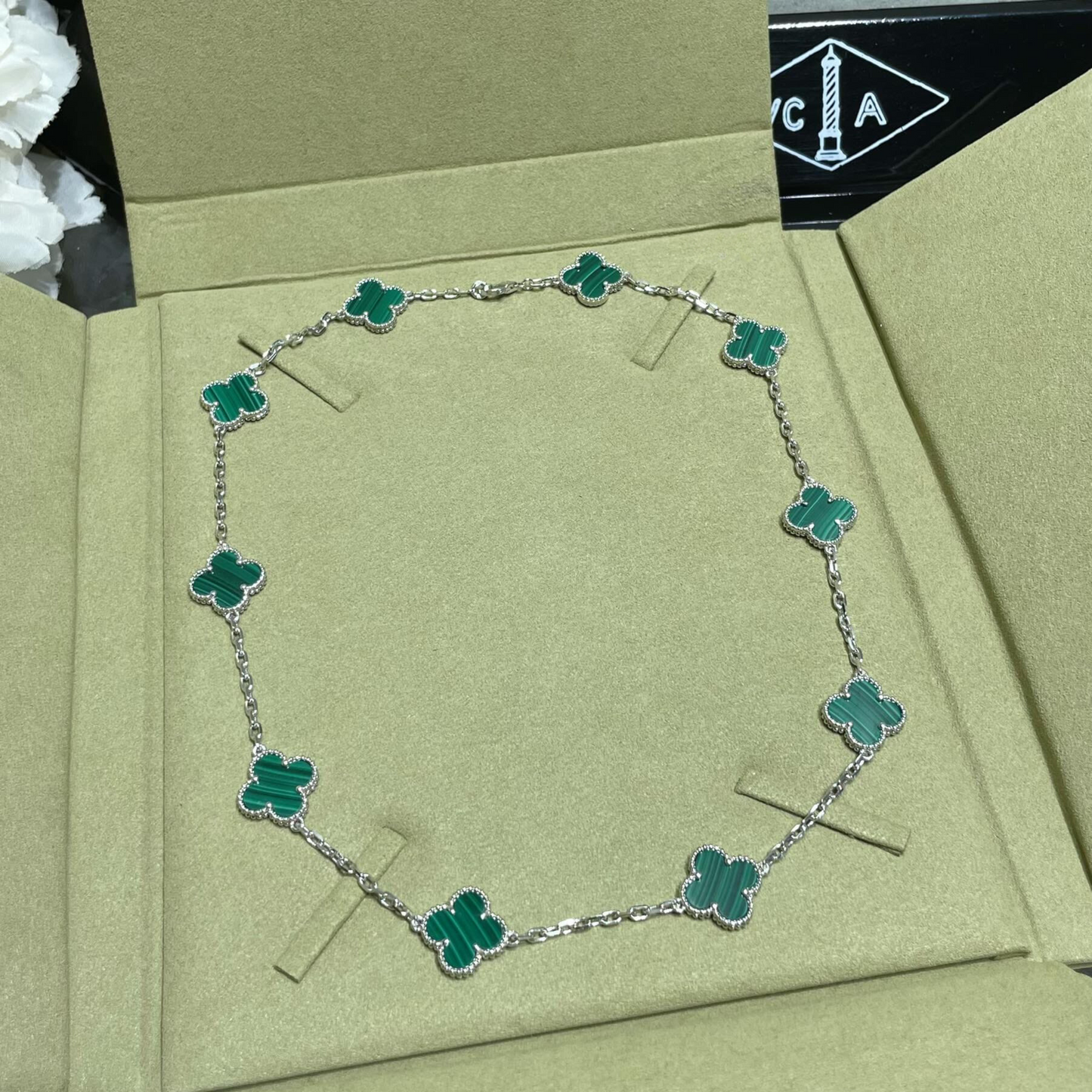 18K Vintage Alhambra Malachite 10 Motifs Necklace