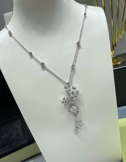 18K Folie Des Prés Pendant Necklace