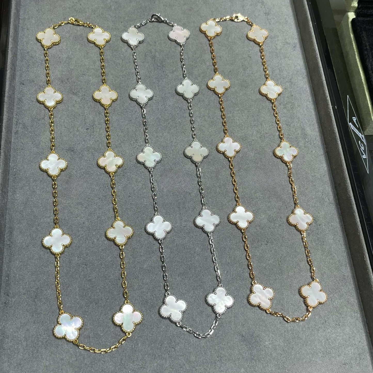 18K Vintage Alhambra Pearl 10 Motifs Necklace