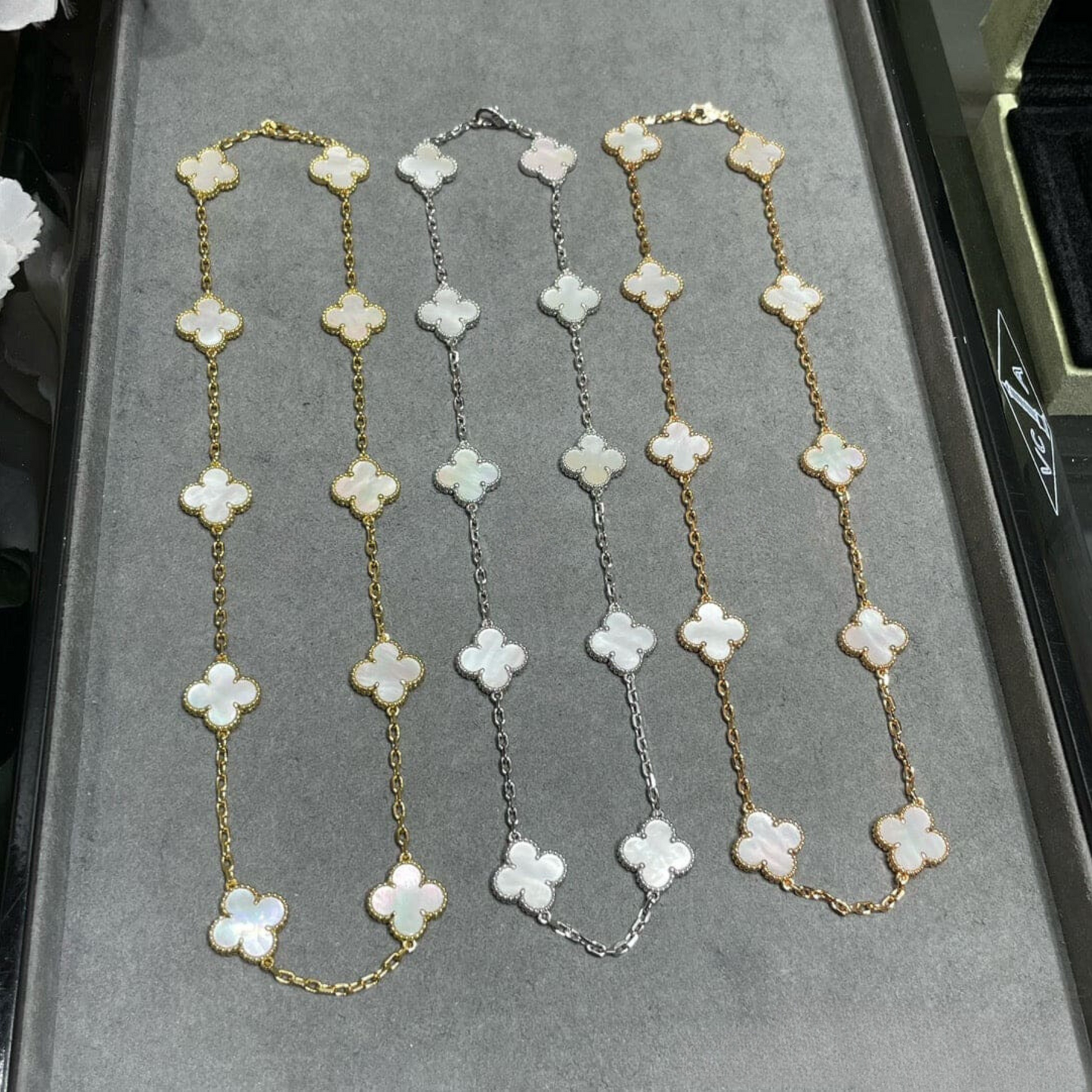 18K Vintage Alhambra Pearl 10 Motifs Necklace