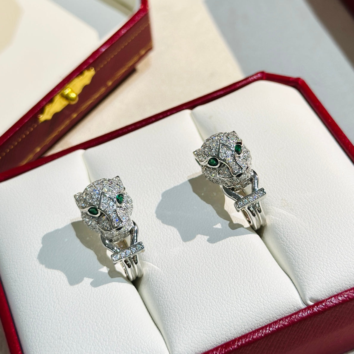 18K Panthère De Diamond Earrings