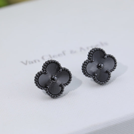 18K Van Cleef & Arpels Vintage Alhambra Black Earrings