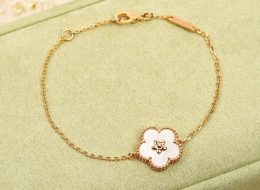 18K Lucky Spring Plum Blossom Bracelet