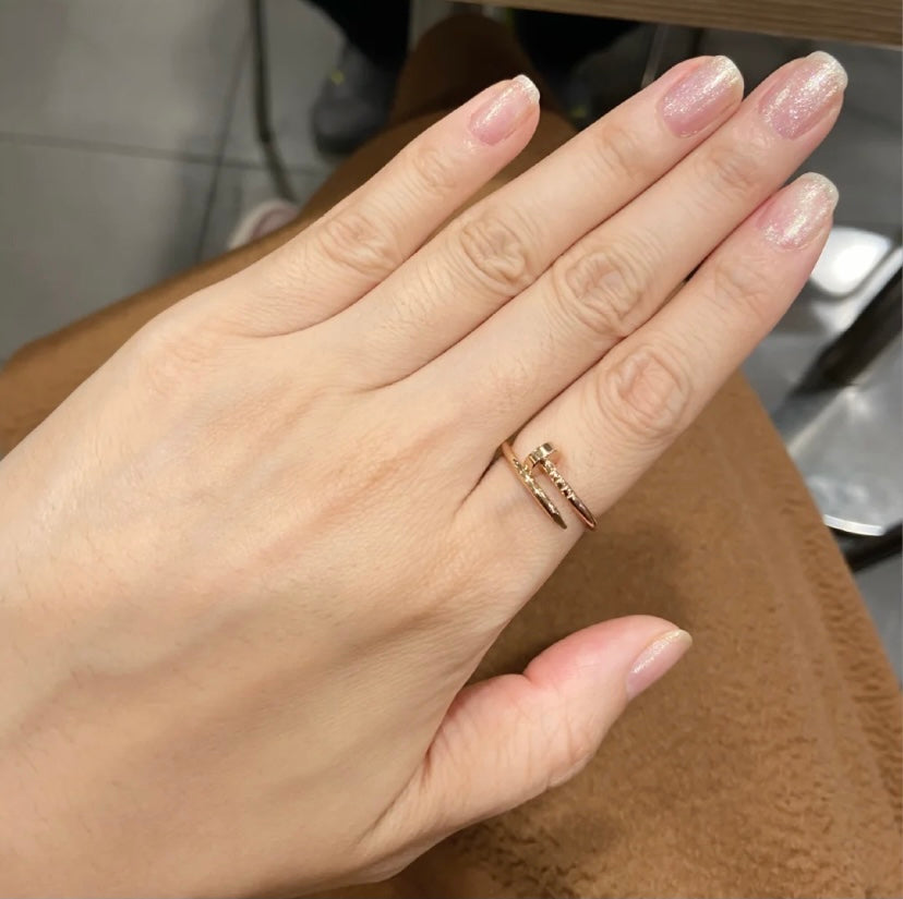 18K Juste Un Clou Ring