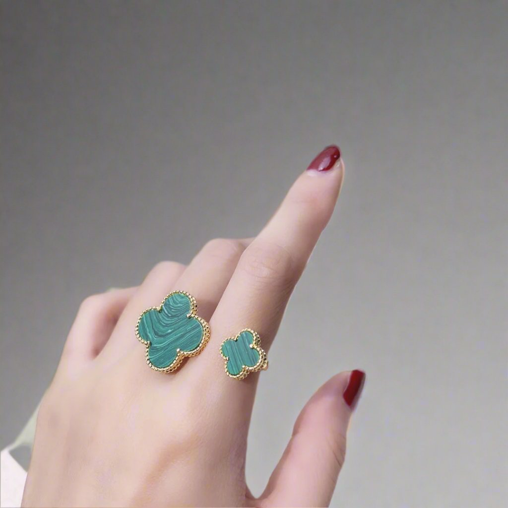 18K Magic Alhambra Malachite Clover Ring