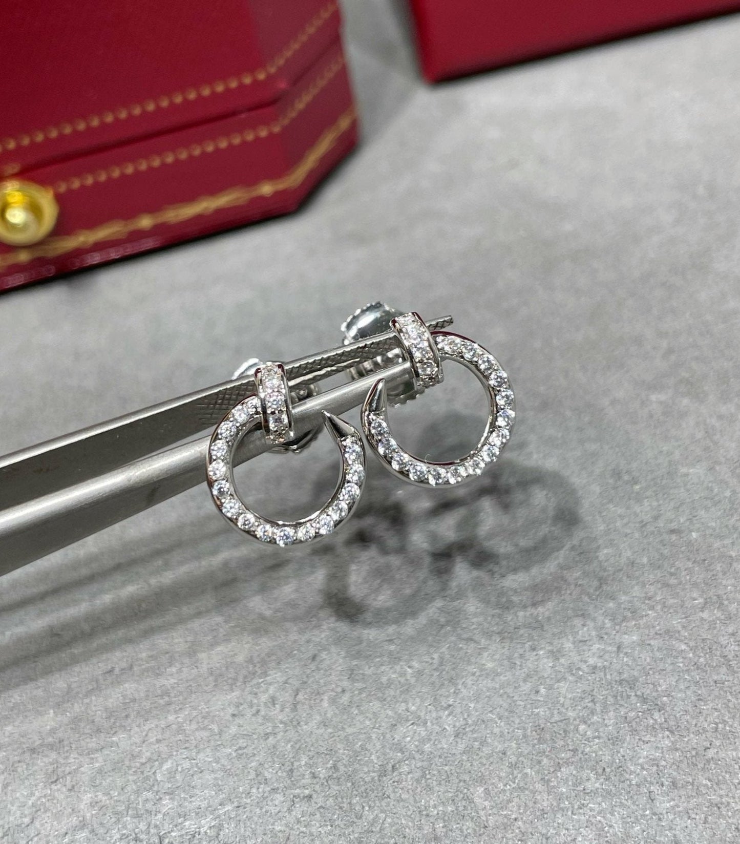 18K Juste Un Clou Diamonds Earrings