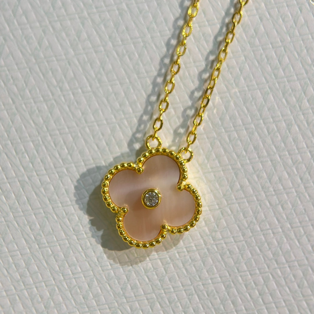 18K Sweet Alhambra Pink Clover Necklace